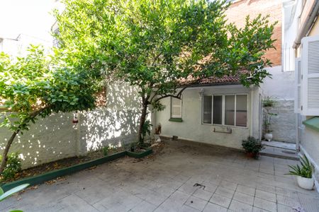 Apartamento à venda com 120m², 3 quartos e 1 vaga Apartamento à venda com 120m², 3 quartos e 1 vagaQuintal