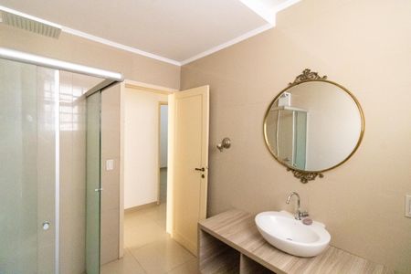 Apartamento à venda com 120m², 3 quartos e 1 vaga Apartamento à venda com 120m², 3 quartos e 1 vagaBanheiro