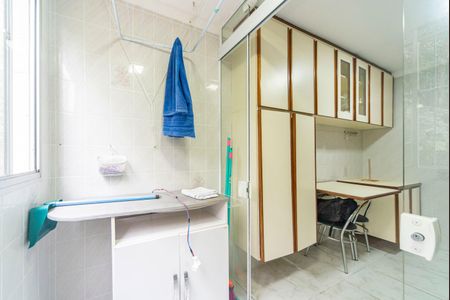 Apartamento para alugar com 55m², 2 quartos e 1 vagaÁrea de Serviço