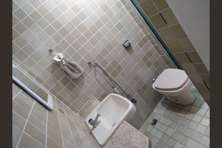 Banheiro de apartamento à venda com 3 quartos, 67m² em Jardim Garcia, Campinas