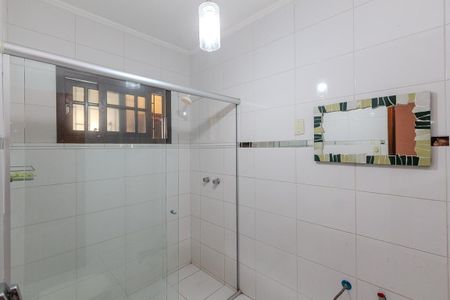 Casa à venda com 220m², 3 quartos e 3 vagasBanheiro