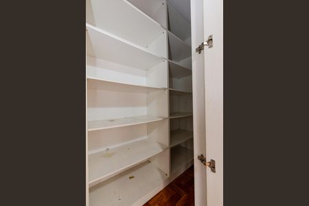 Casa à venda com 220m², 3 quartos e 3 vagasCloset do quarto 1