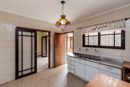 Casa à venda com 220m², 3 quartos e 3 vagasCozinha