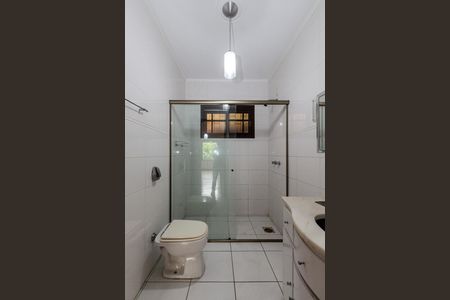 Casa à venda com 220m², 3 quartos e 3 vagasBanheiro da Suíte