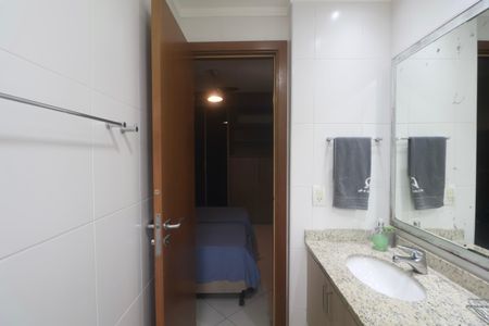 Apartamento para alugar com 148m², 4 quartos e 2 vagas Apartamento para alugar com 148m², 4 quartos e 2 vagasBanheiro Suíte
