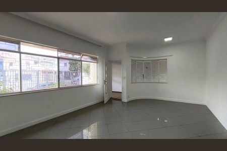 Casa à venda com 170m², 3 quartos e 4 vagasSala