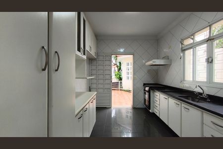 Casa à venda com 170m², 3 quartos e 4 vagasCozinha
