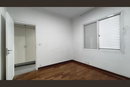 Casa à venda com 170m², 3 quartos e 4 vagasQuarto 2