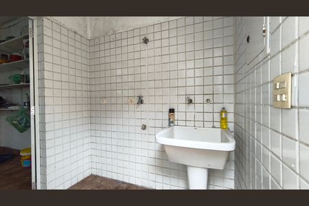 Casa à venda com 170m², 3 quartos e 4 vagasÁrea de Serviço