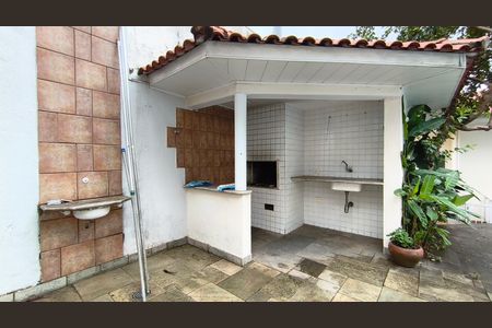Casa à venda com 170m², 3 quartos e 4 vagasChurrasqueira