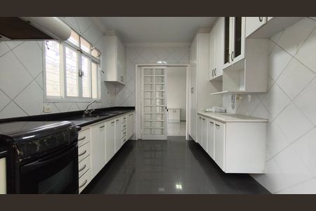 Casa à venda com 170m², 3 quartos e 4 vagasCozinha