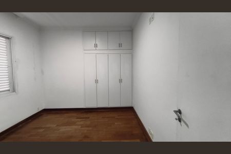 Casa à venda com 170m², 3 quartos e 4 vagasQuarto 2