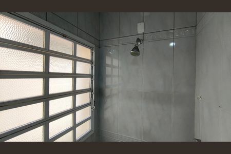 Casa à venda com 170m², 3 quartos e 4 vagasBanheiro da Suíte