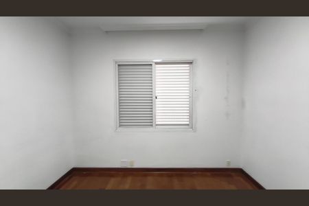 Casa à venda com 170m², 3 quartos e 4 vagasQuarto 2