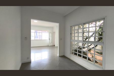 Casa à venda com 170m², 3 quartos e 4 vagasAcesso Sala