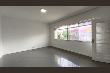 Casa à venda com 170m², 3 quartos e 4 vagasSala