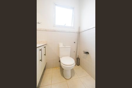 Casa de condomínio à venda com 180m², 3 quartos e 2 vagas Casa de condomínio à venda com 180m², 3 quartos e 2 vagasBanheiro da Suíte