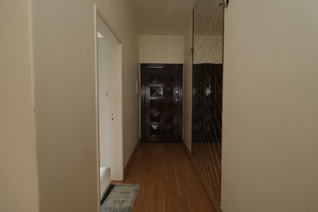Hall de entrada de apartamento para alugar com 1 quarto, 72m² em Liberdade, São Paulo