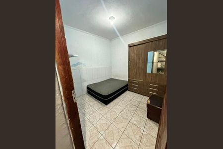 Quarto de casa para alugar com 2 quartos, 80m² em Jardim Danfer, São Paulo