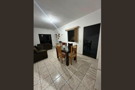 Sala de casa para alugar com 2 quartos, 80m² em Jardim Danfer, São Paulo