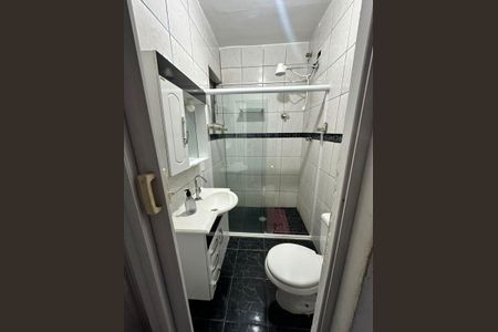 Banheiro de casa para alugar com 2 quartos, 80m² em Jardim Danfer, São Paulo