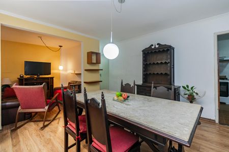 Apartamento à venda com 71m², 2 quartos e 1 vaga Apartamento à venda com 71m², 2 quartos e 1 vagaSala