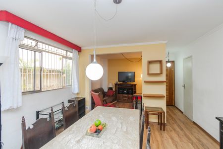 Apartamento à venda com 71m², 2 quartos e 1 vaga Apartamento à venda com 71m², 2 quartos e 1 vagaSala