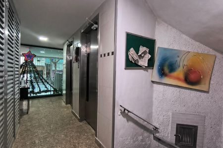 Apartamento à venda com 35m², 1 quarto e sem vagaFachada e portaria