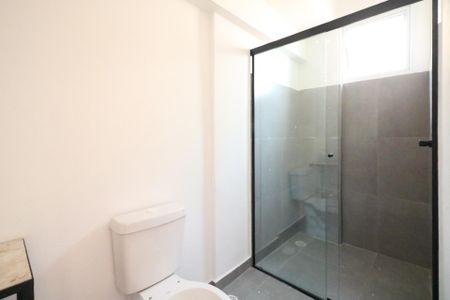 Apartamento para alugar com 64m², 2 quartos e 1 vaga Apartamento para alugar com 64m², 2 quartos e 1 vagaBanheiro da Suíte