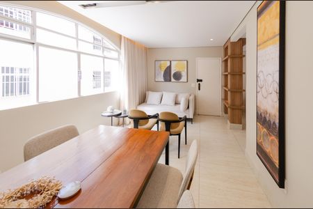 Apartamento para alugar com 110m², 3 quartos e 1 vagaSala