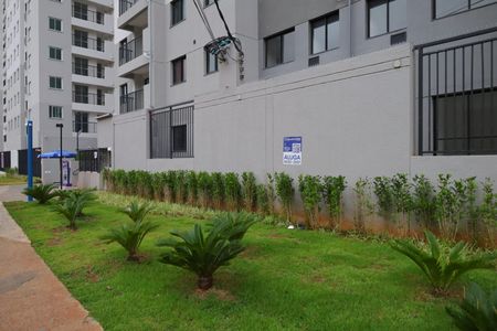 Apartamento para alugar com 38m², 2 quartos e sem vagaPlaca instalada na fachada do condomínio - Código da placa: YIXW-1744