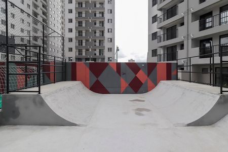 Apartamento para alugar com 38m², 2 quartos e sem vagaÁrea comum - Rampa de skate