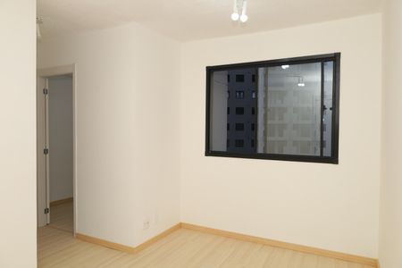 Sala de apartamento para alugar com 2 quartos, 38m² em Vila Campanela, São Paulo