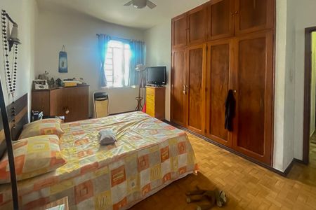 Casa à venda com 3 quartos, 316m² em Carmo, Belo Horizonte