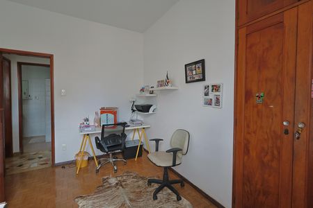 Casa à venda com 316m², 5 quartos e 4 vagasQuarto