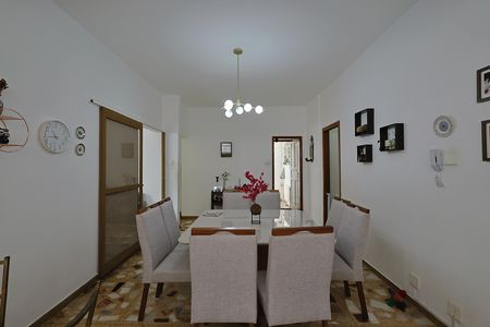 Casa à venda com 316m², 5 quartos e 4 vagasSala de jantar
