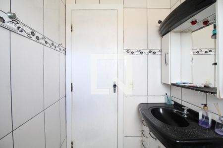 Casa para alugar com 100m², 3 quartos e 2 vagasBanheiro