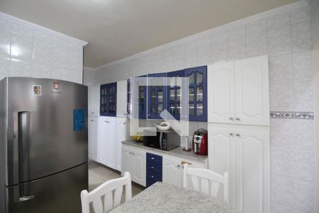 Casa para alugar com 100m², 3 quartos e 2 vagasCozinha