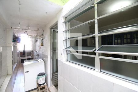 Casa para alugar com 100m², 3 quartos e 2 vagasÁrea de serviço