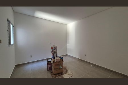 Suíte  de casa à venda com 3 quartos, 150m² em Vila Camilópolis, Santo André