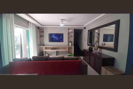 Casa à venda com 218m², 4 quartos e 3 vagas