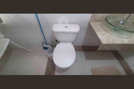 Casa à venda com 218m², 4 quartos e 3 vagas