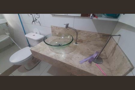 Casa à venda com 218m², 4 quartos e 3 vagas