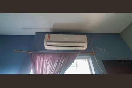 Casa à venda com 218m², 4 quartos e 3 vagas