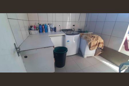 Casa à venda com 218m², 4 quartos e 3 vagas Casa à venda com 218m², 4 quartos e 3 vagasÁrea de Serviço