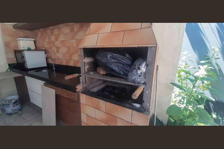 Casa à venda com 218m², 4 quartos e 3 vagas