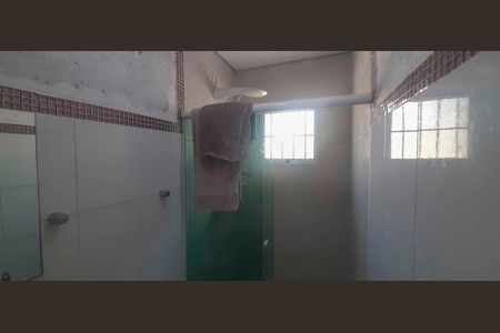 Casa à venda com 218m², 4 quartos e 3 vagas Casa à venda com 218m², 4 quartos e 3 vagasBanheiro da Suíte 2