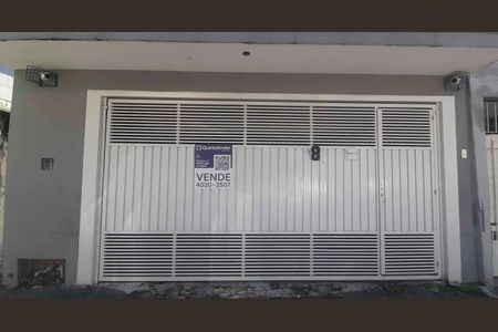 Casa à venda com 218m², 4 quartos e 3 vagas