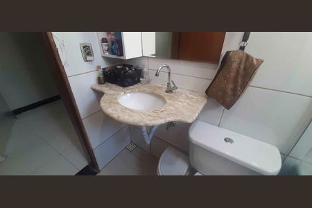 Casa à venda com 218m², 4 quartos e 3 vagas