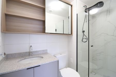 Banheiro de kitnet/studio para alugar com 1 quarto, 32m² em Pompeia, São Paulo